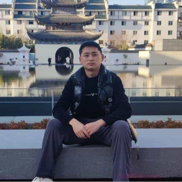 31岁岁湖北单身帅哥 - 商丘吉缘网